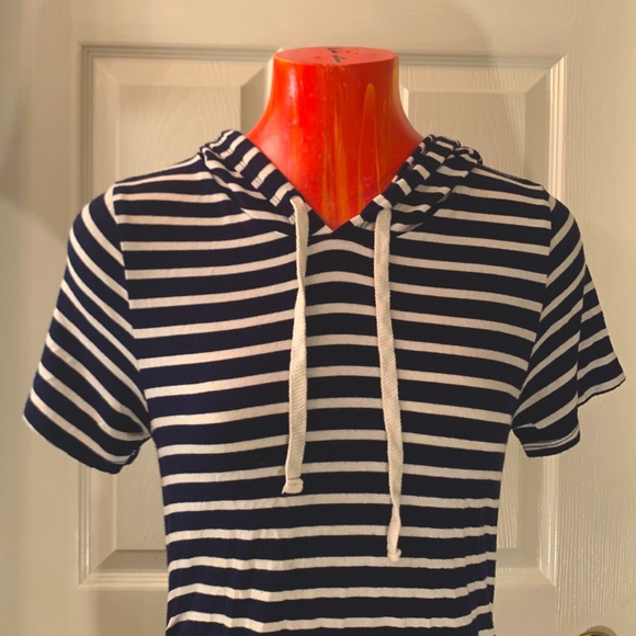 Adorable HEART & HIPS Hoodie Dress - Picture 5 of 13